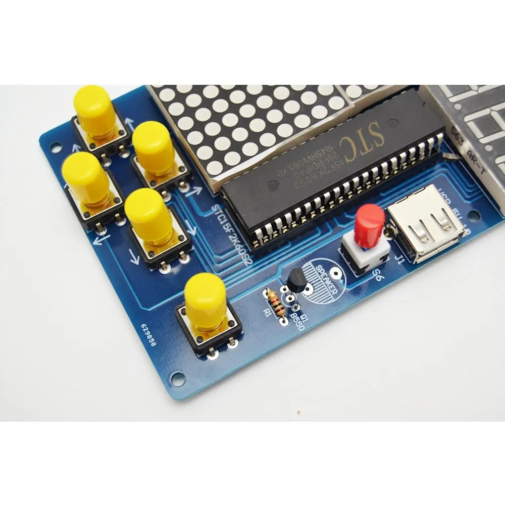 Single-chip computer game set DIY unwelded kit with shell and four games