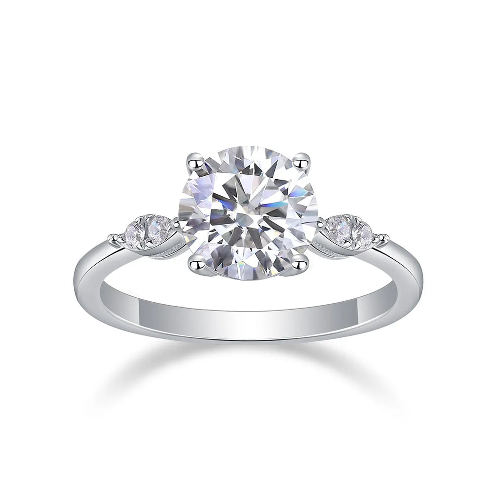 2 carat moissanite wedding ring set in S925 silver with platinum plating, sizes 5 to 9, gift box and GRA certificate