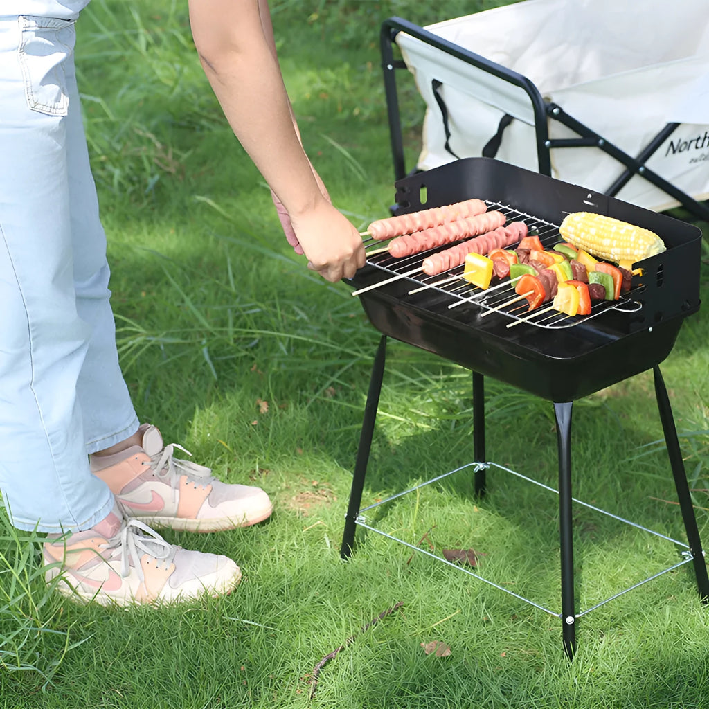 Portable metal barbecue oven, black, 29x12x44cm, for camping and outdoor grilling with 3-5 people