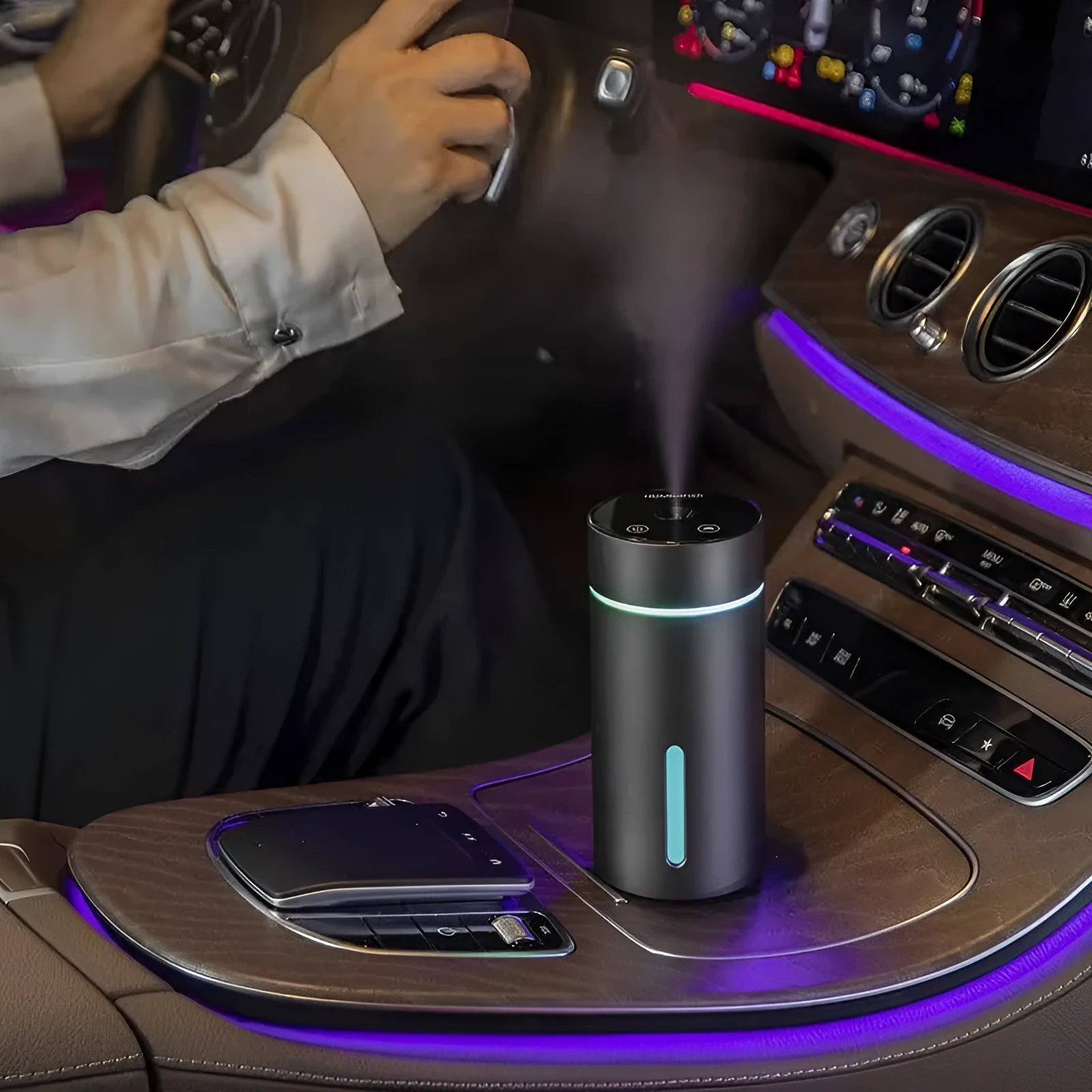 Aluminium car air humidifier and essential oil diffuser with 260ml tank and USB cable