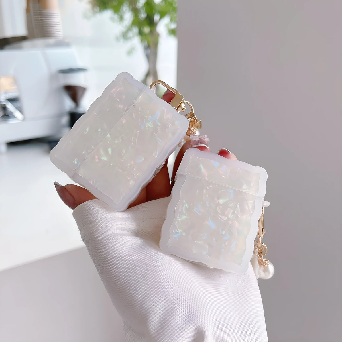 Silicone protective case for AirPods with shell pattern 3D relief design and attached pendant