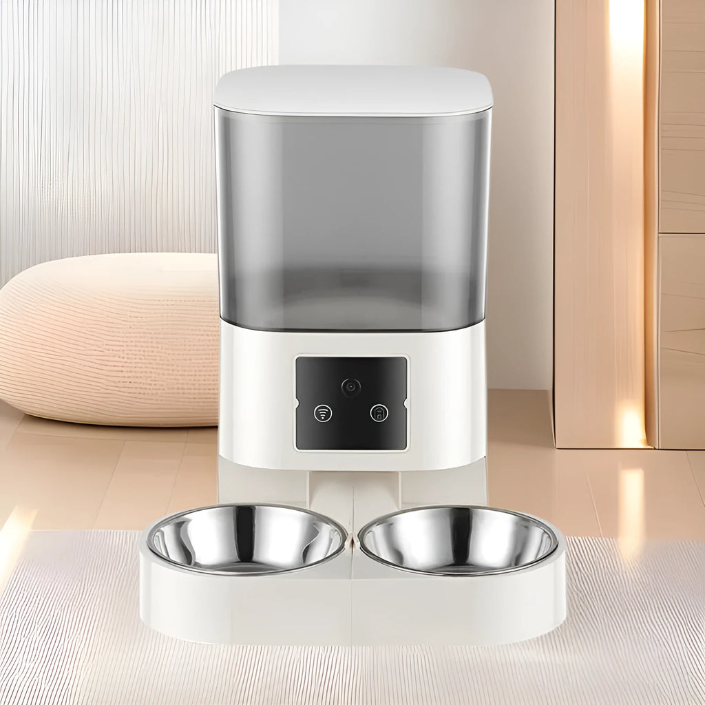 Automatic pet feeder in white with single bowl, featuring timing and remote control for cats and dogs.