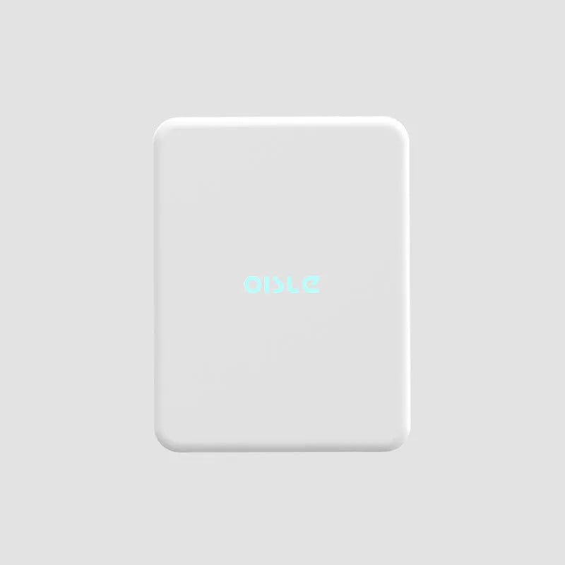 Magnetic wireless power bank with 4225mAh capacity for Apple iPhone in compact plastic shell