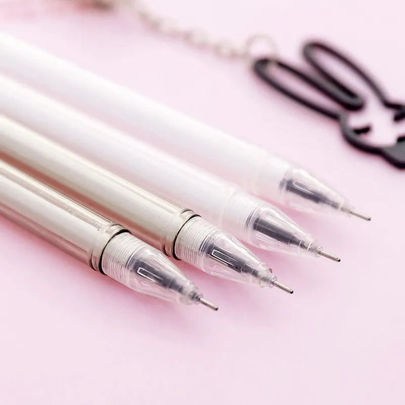 Decorative gel pen with rabbit and paper crane pendant charms, 17cm length with 0.38mm tip