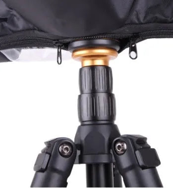 Single lens reflex camera rainproof cover with kangaroo pin fastening system for DSLR protection