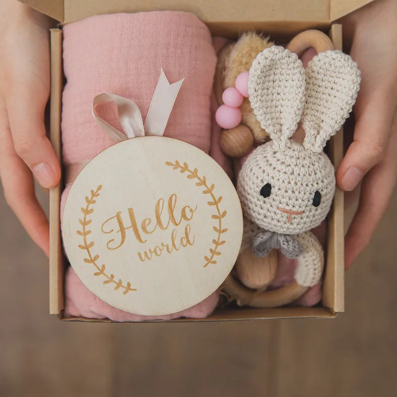 Newborn baby shower toy set in peach colour, six bath toys made from wood and chemical fibre