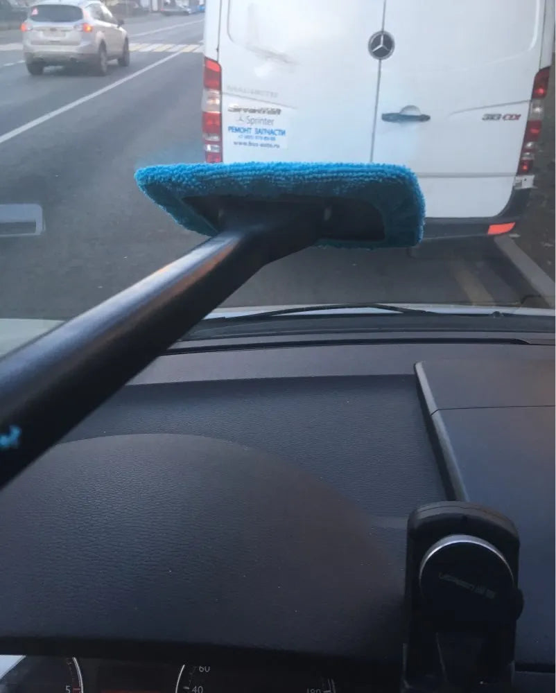 Car window pivoting microfiber cleaner with telescopic pole and eight cloth covers in PP material 39x13x9cm