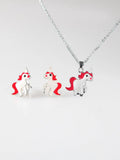Oil painting pony pendant in golden finish on alloy chain approximately 150mm long