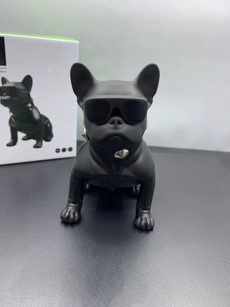 Bulldog Bluetooth wireless speaker in black, red, or white colour options