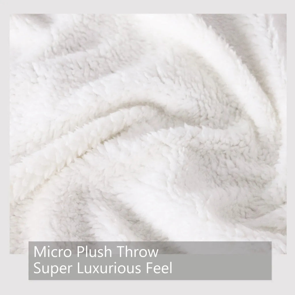 Black pet themed sherpa fleece blanket, soft warm throw in 130x150cm and 150x200cm sizes with hemmed edges