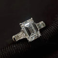 New Seiko Small Sugar Cube Ring women's simple design V GOLD square ring on a plain background