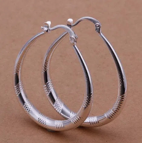 Silver creative hoop earrings with 925 silver plating on copper base, 3.9cm by 3.2cm size