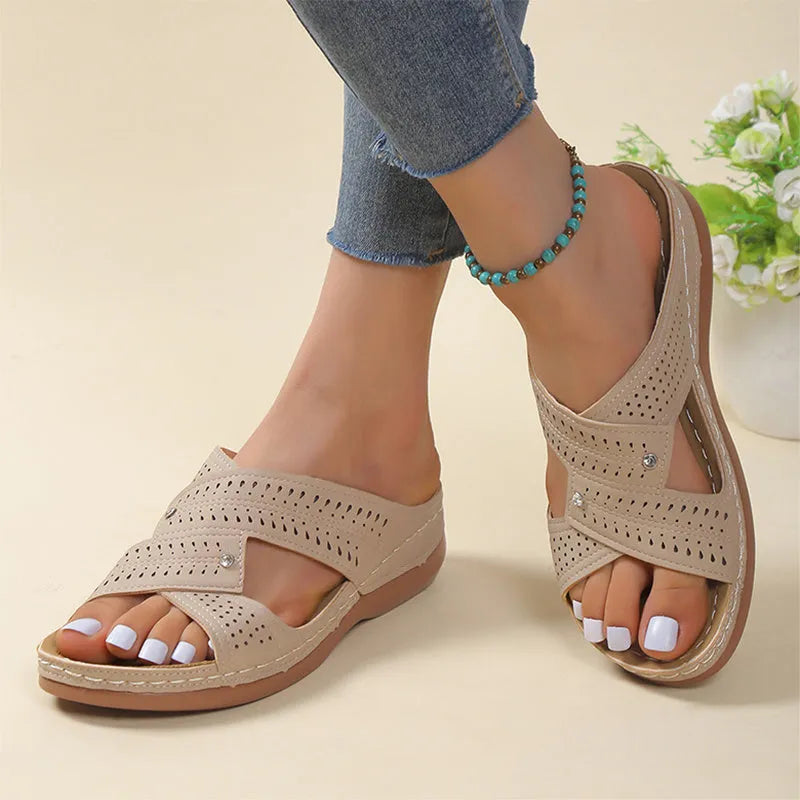 Women's low heel PU wedge sandals non slip beach shoes open toe fish mouth style in off-white