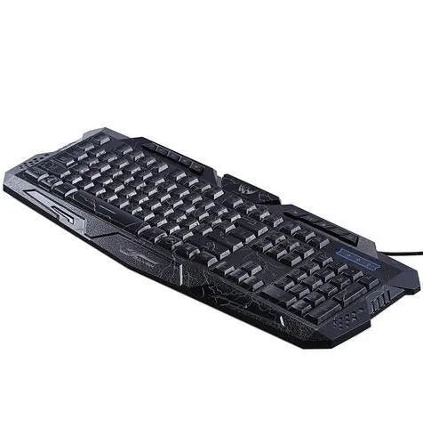 Black gaming keyboard with 3-colour LED backlight, ergonomic S-shaped design, USB wired, 19 non-conflict keys