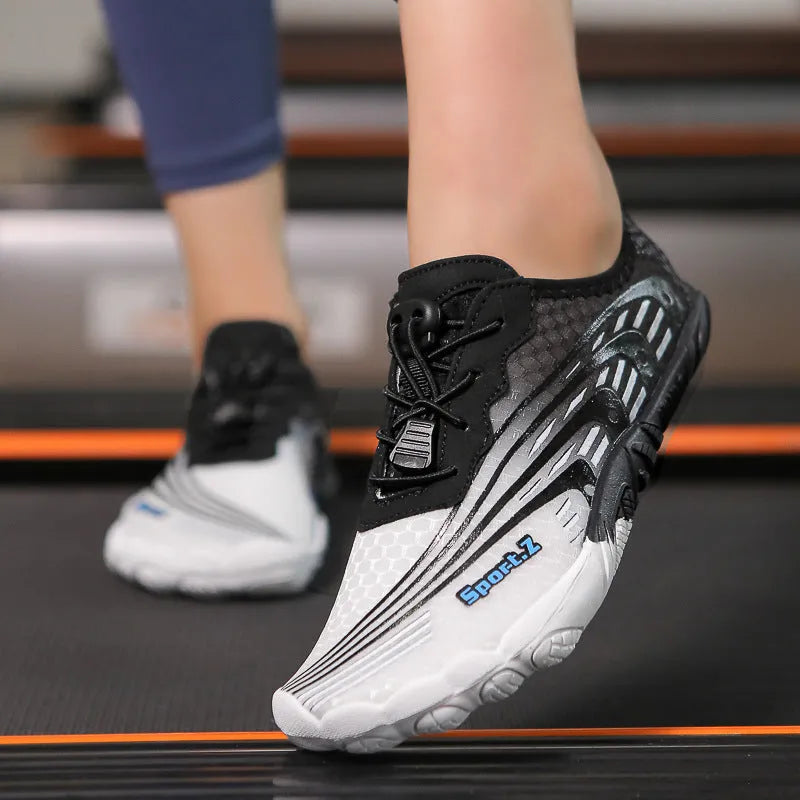 Men's and women's non-slip fitness sneakers with Lycra upper, rubber sole, low heel, available in 2026 White Blue colour