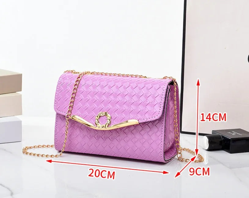 Chain shoulder messenger women's bag in solid colour PU leather with weave detail, small black variant