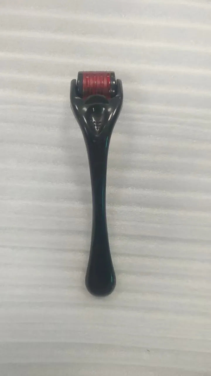 540 micro needle roller derma tool with PC construction showing needle wheel detail