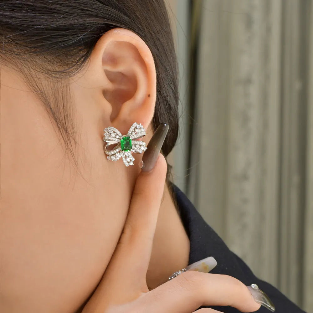 Sterling silver bow stud earrings with emerald-coloured high-carbon diamond mosaic for women, 925 silver