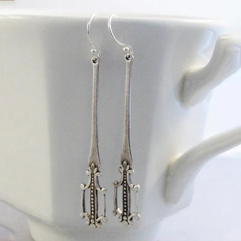 Retro sweet silver alloy earring pendant for ladies geometric style electroplated finish