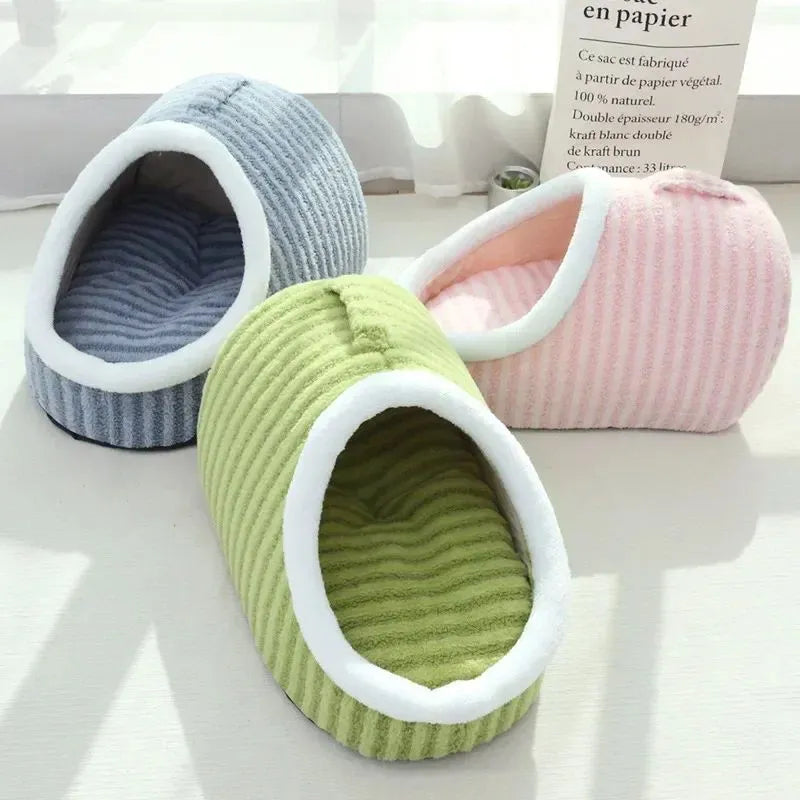 Thickened 3D striped dog bed with removable sponge interior in blue colour
