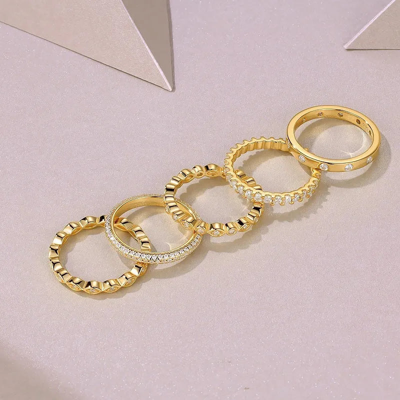 Wedding ring set with top-quality moissanite stones in S925 silver gold-plated yellow gold colour, gift box packaging