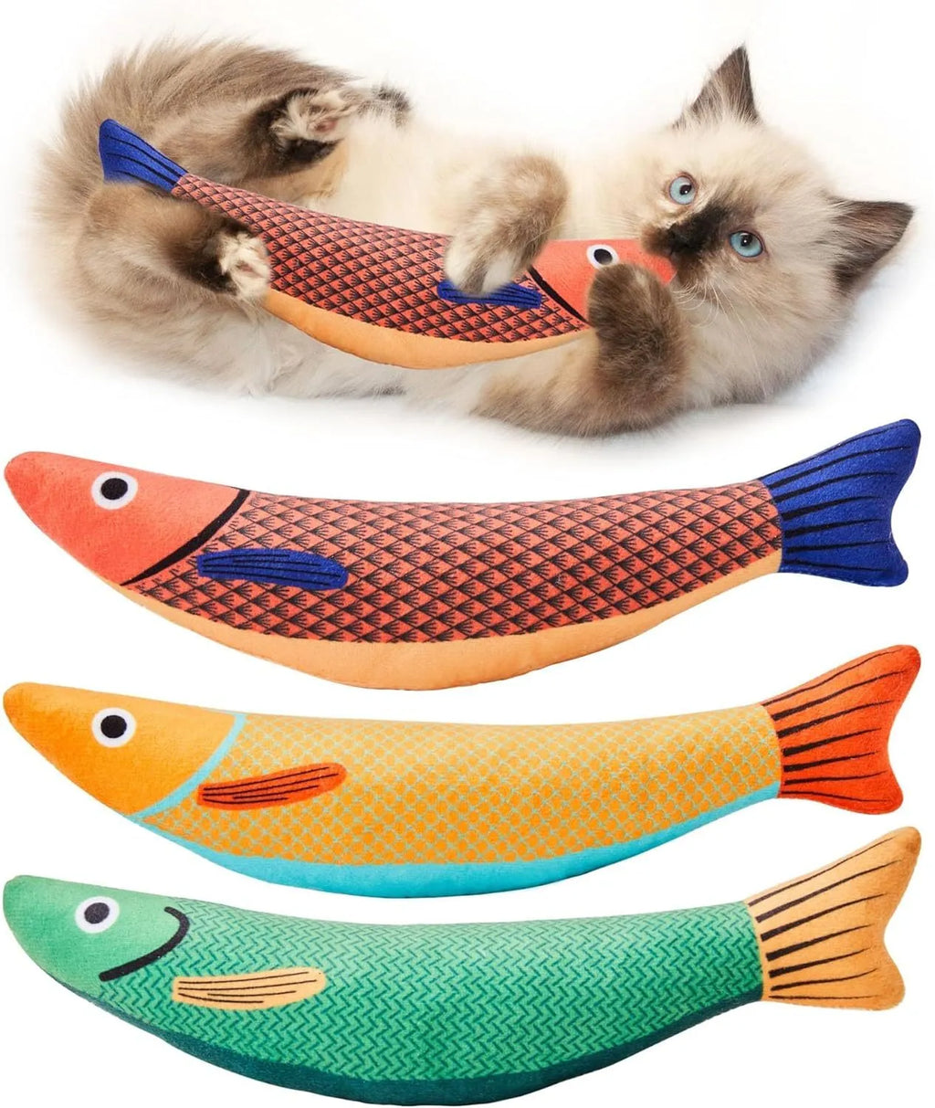 Green saury fish shaped cat toy with plush material and organic catnip filling