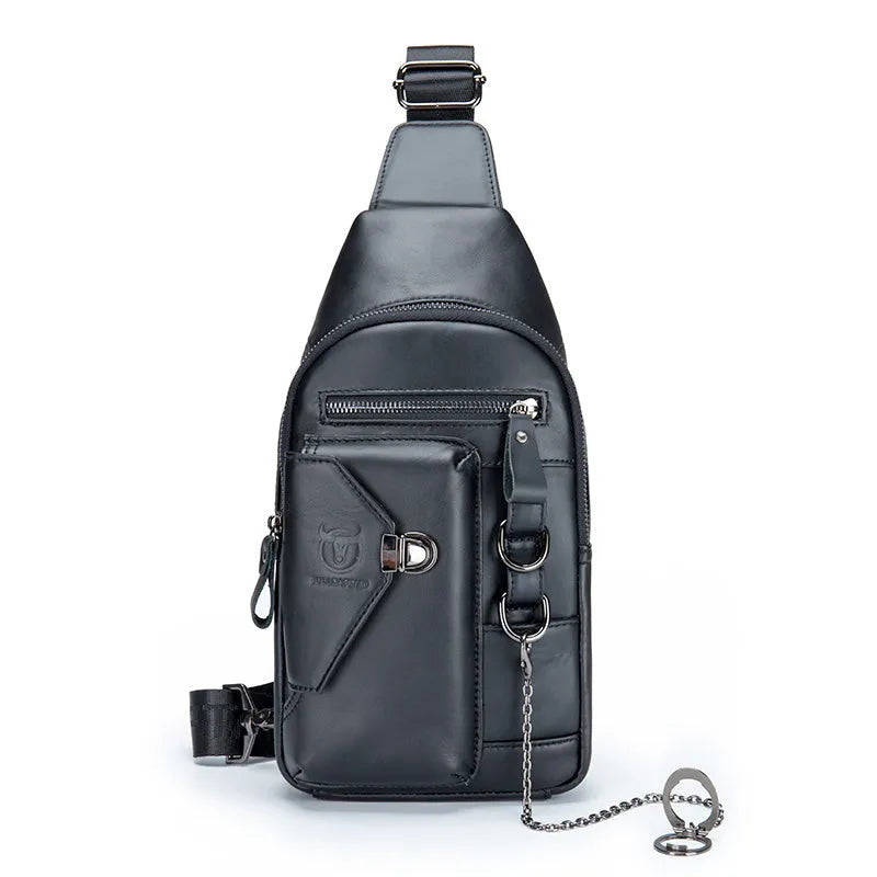 Genuine leather men's messenger bag in retro vertical square shape with magnetic buckle closure in black colour
