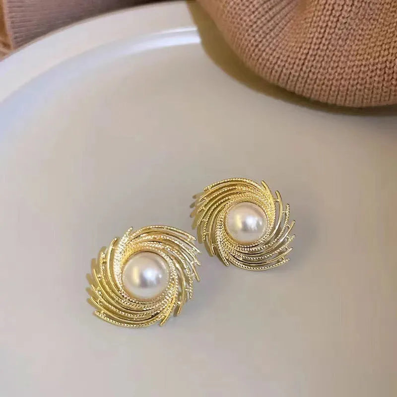 Women's vintage flower earrings with exaggerated pearl irregular design on alloy