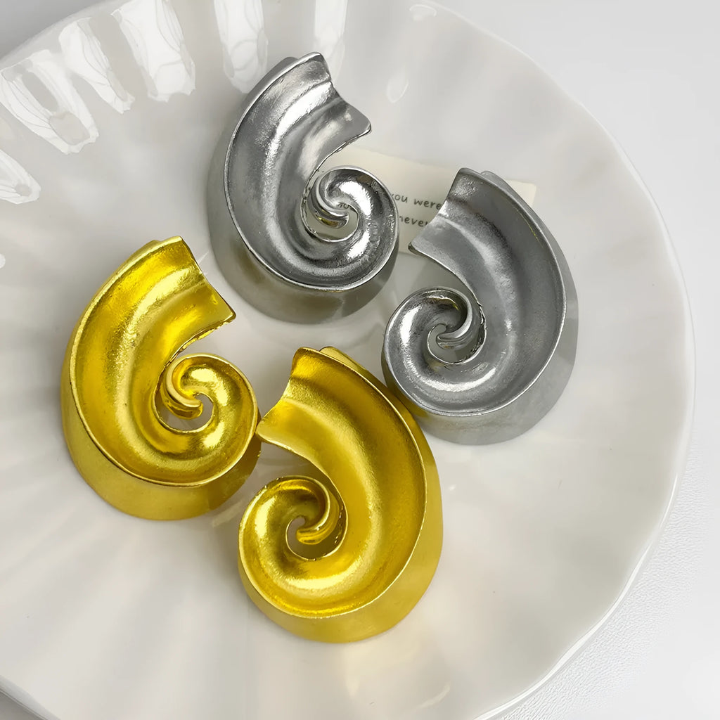 Geometric retro design women's ear studs in gold or silver electroplated finish, 5cm size