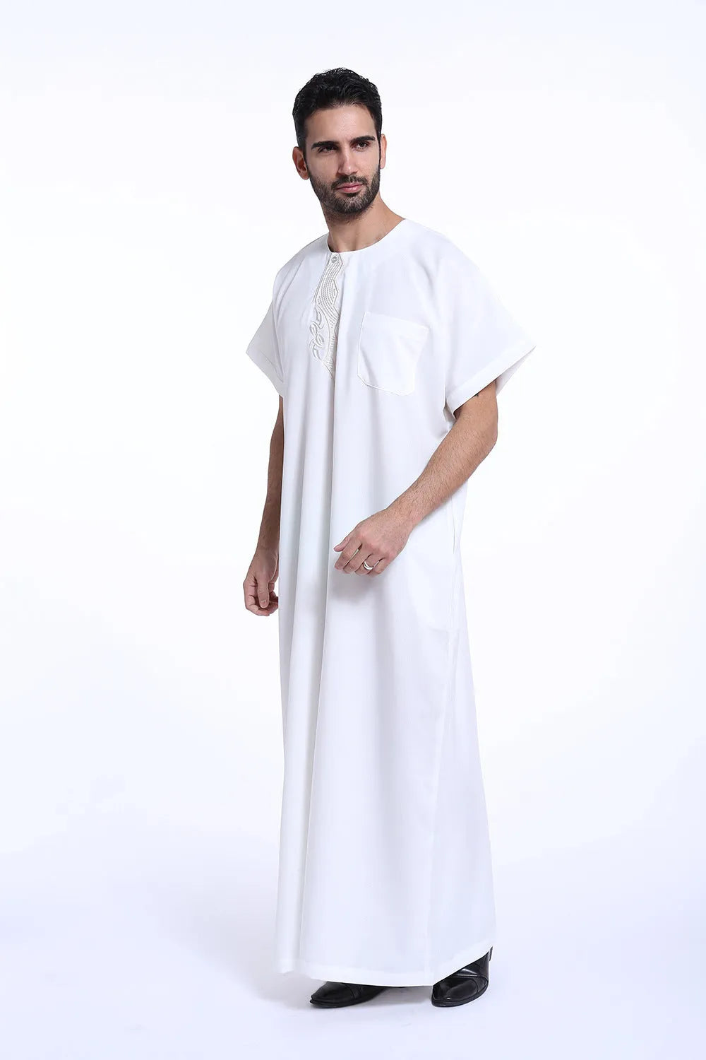 Muslim Arab Middle Eastern men's robe with embroidery in white hemp blended ramie fabric
