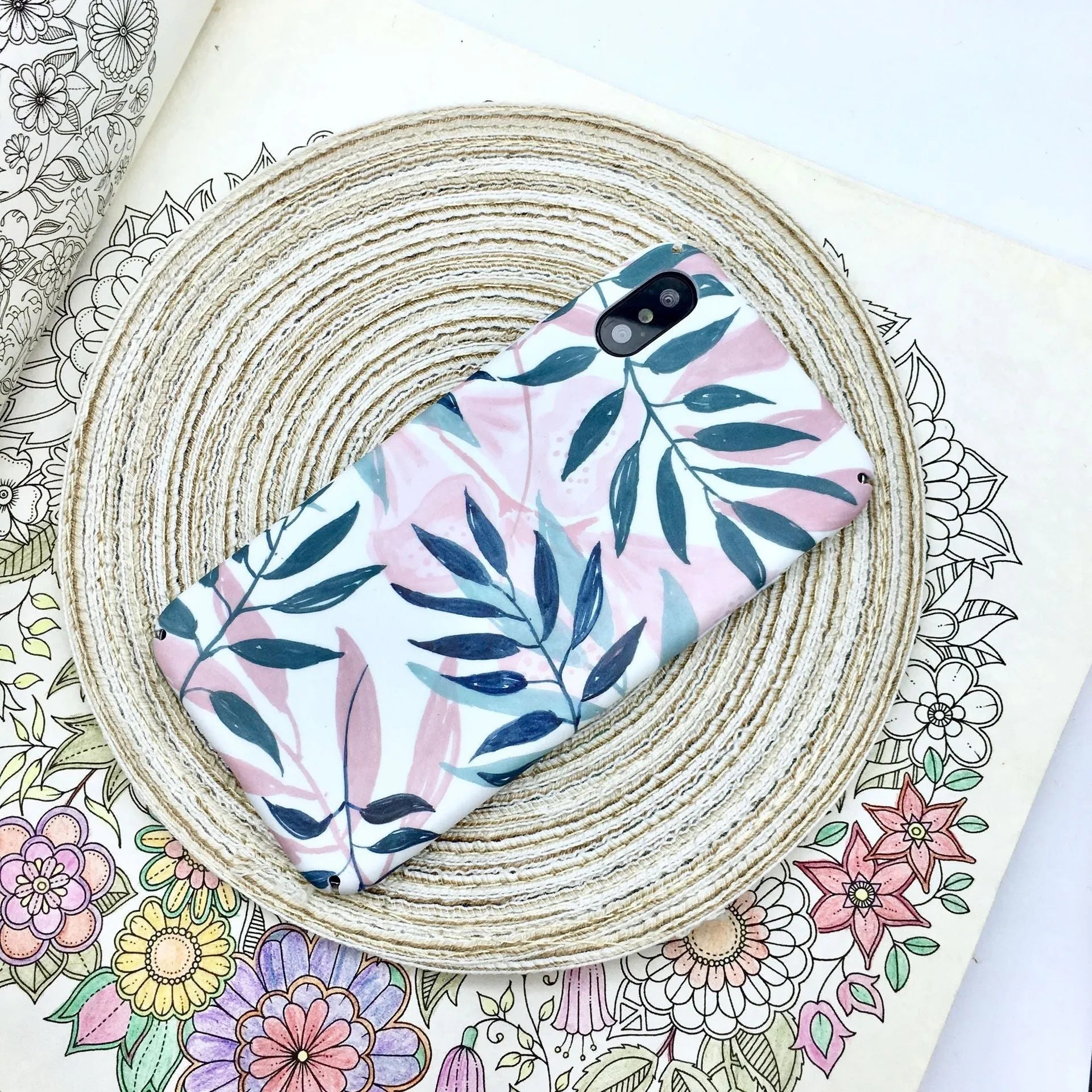Green and Pink painted PC back cover cases for OPPO, VIVO and iPhone mobile phones.