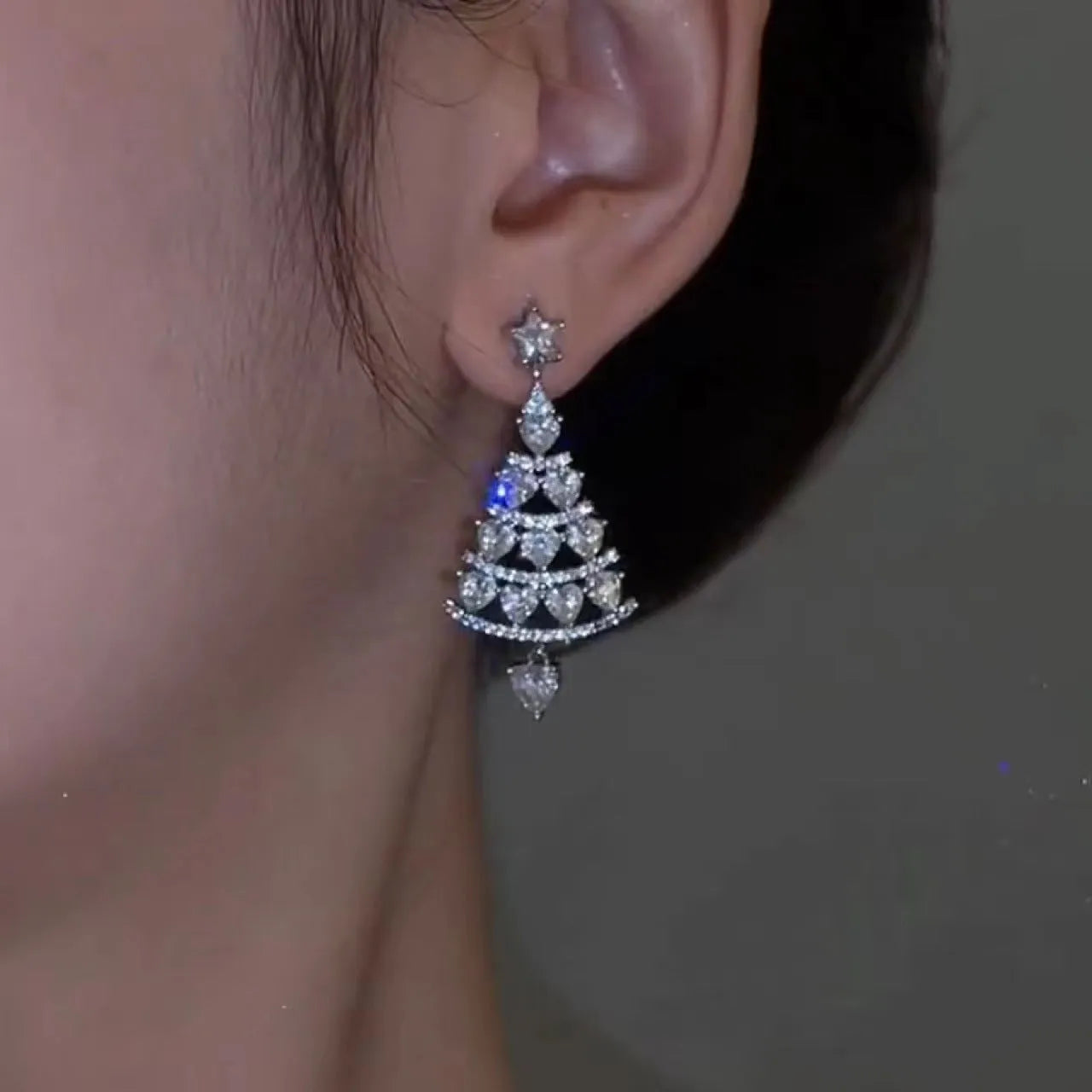 Women's silver needle Christmas tree earrings in gold and silver pair, alloy electroplated geometric shape with Christmas bell