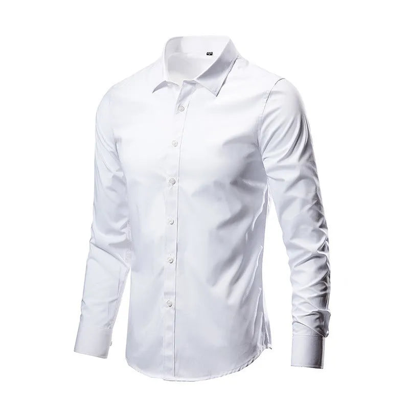 Man's loose-fit long-sleeve linen shirt in a light colour, showing the trendy slim design.
