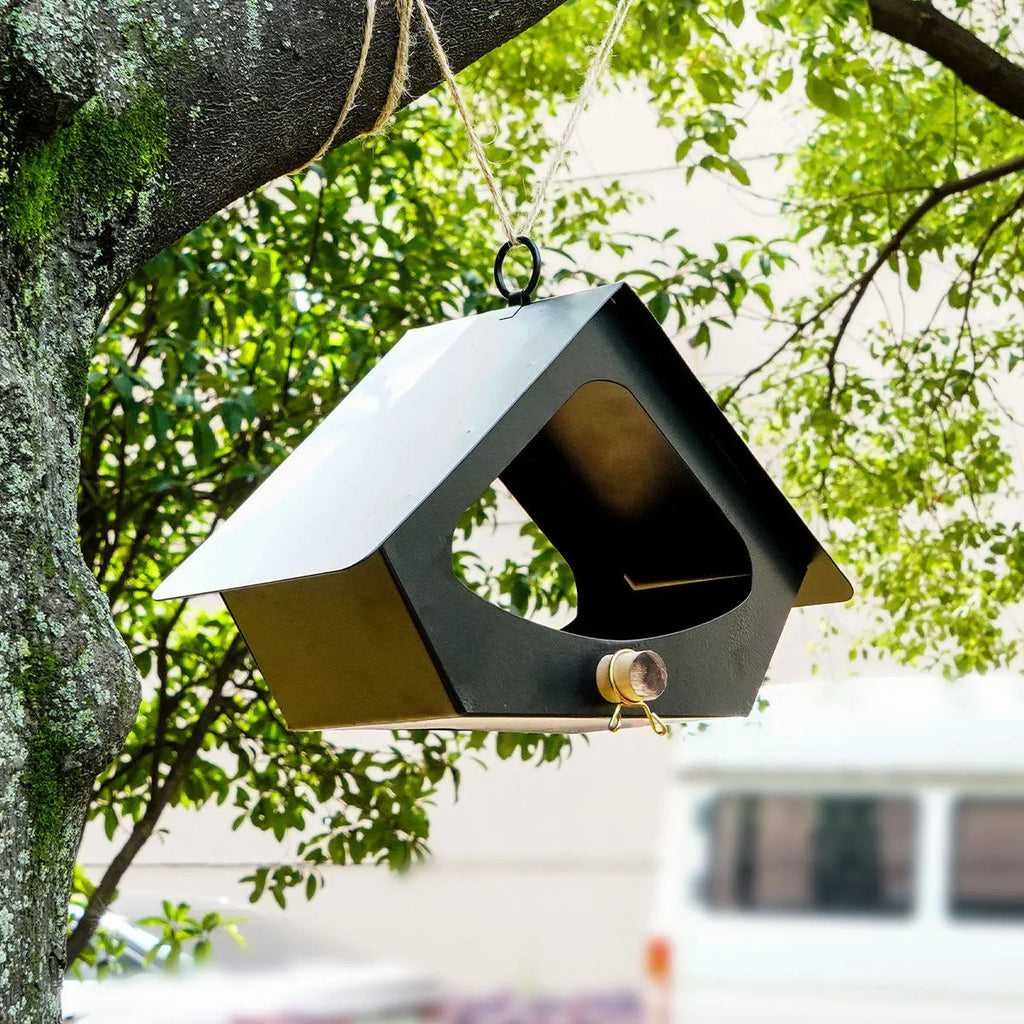 European-style iron bird nest outdoor decoration with modern simple design in black or brown colour