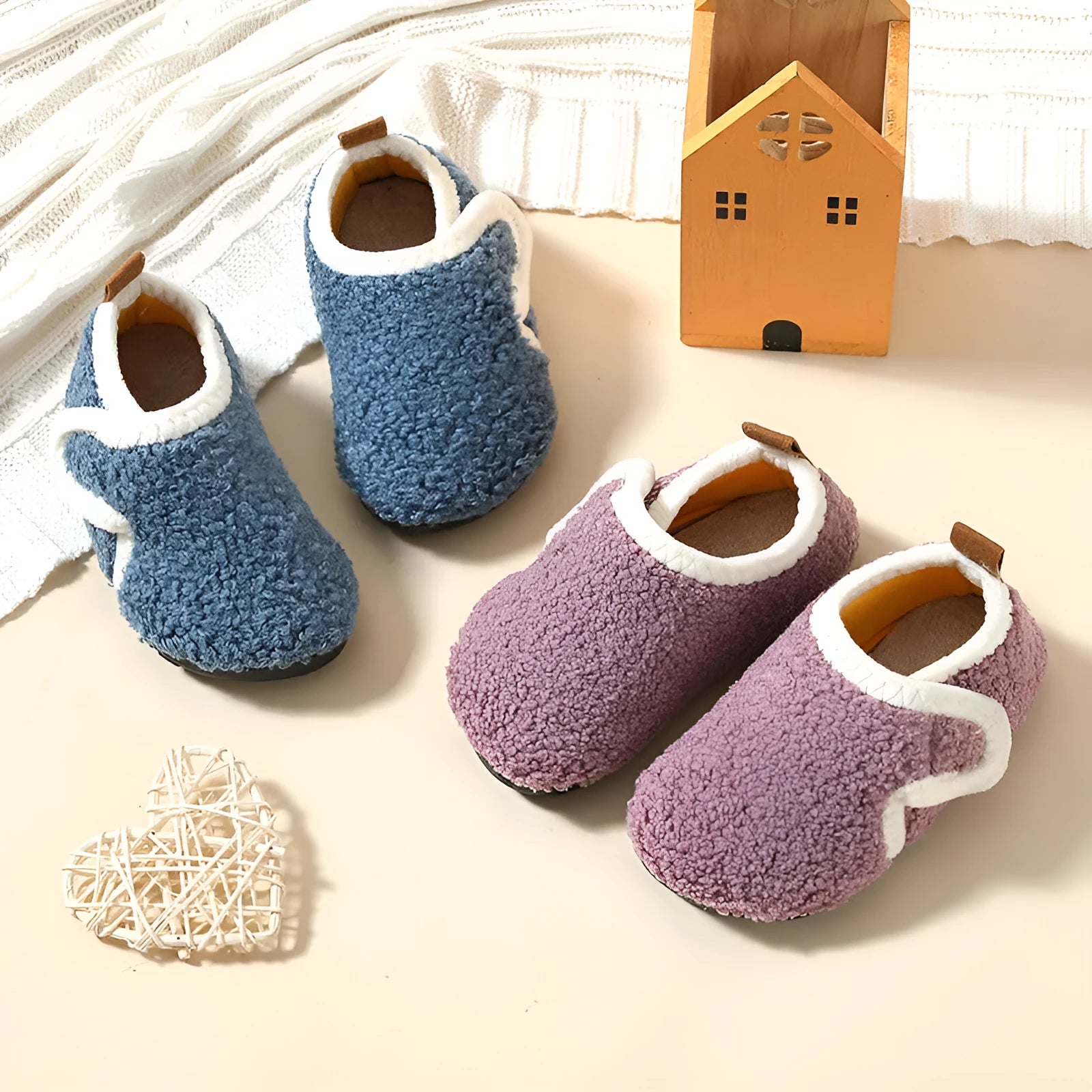 Children's cotton fleece slippers with anti-slip rubber sole in beige colour
