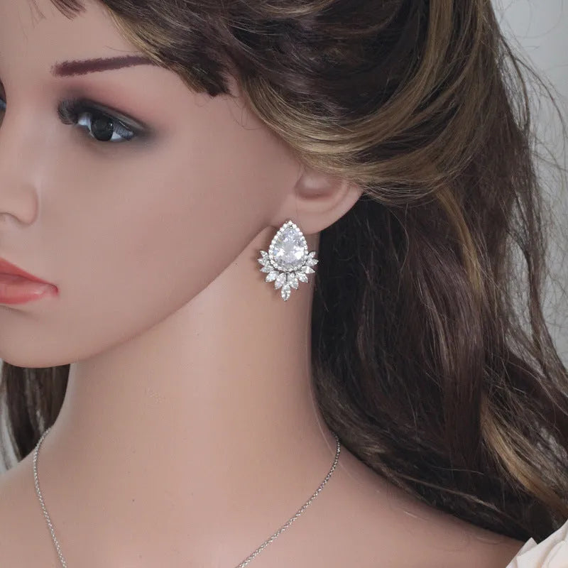 AAA cubic zirconia jewellery set with necklace and earrings in blue, red, or white stones on a nickel-free metal chain.