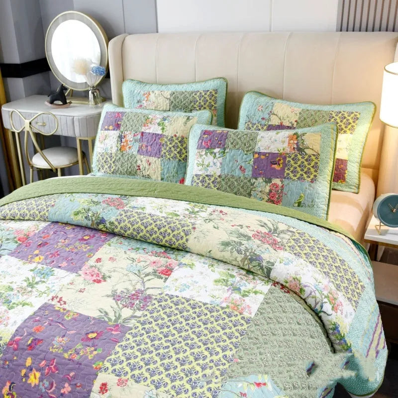 Pure cotton flower-spliced bedding three-piece set on a 2.0m bed with pillowcases