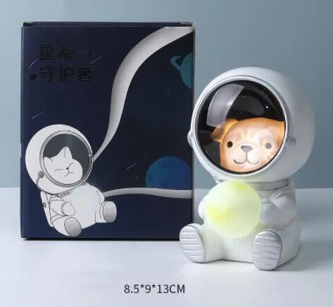 Starry sky projection night light in cute resin animal shapes including a bear, powered by USB or batteries.