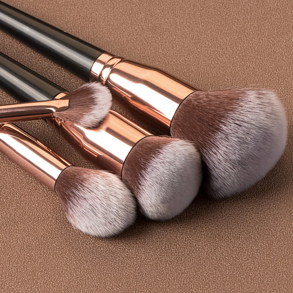 15-piece man-made fibre makeup brush set including eye shadow brush in black colour option