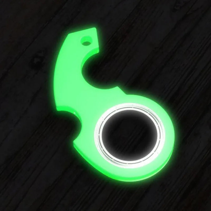 Metal rotating keychain with karambit style texture in five colours black red green silver yellow