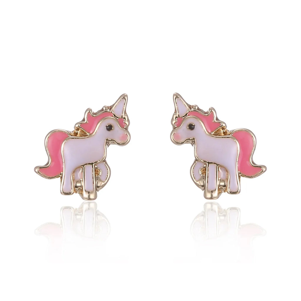 Oil painting pony pendant in golden finish on alloy chain approximately 150mm long