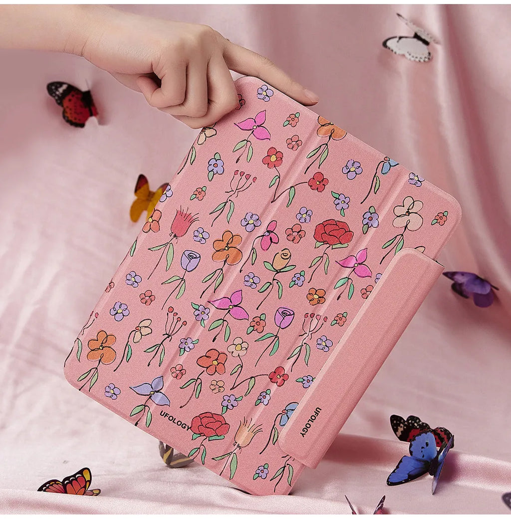Magnetic closure protective sleeve for iPad Air 5 and Air 4 10.9-inch tablet in polyurethane.