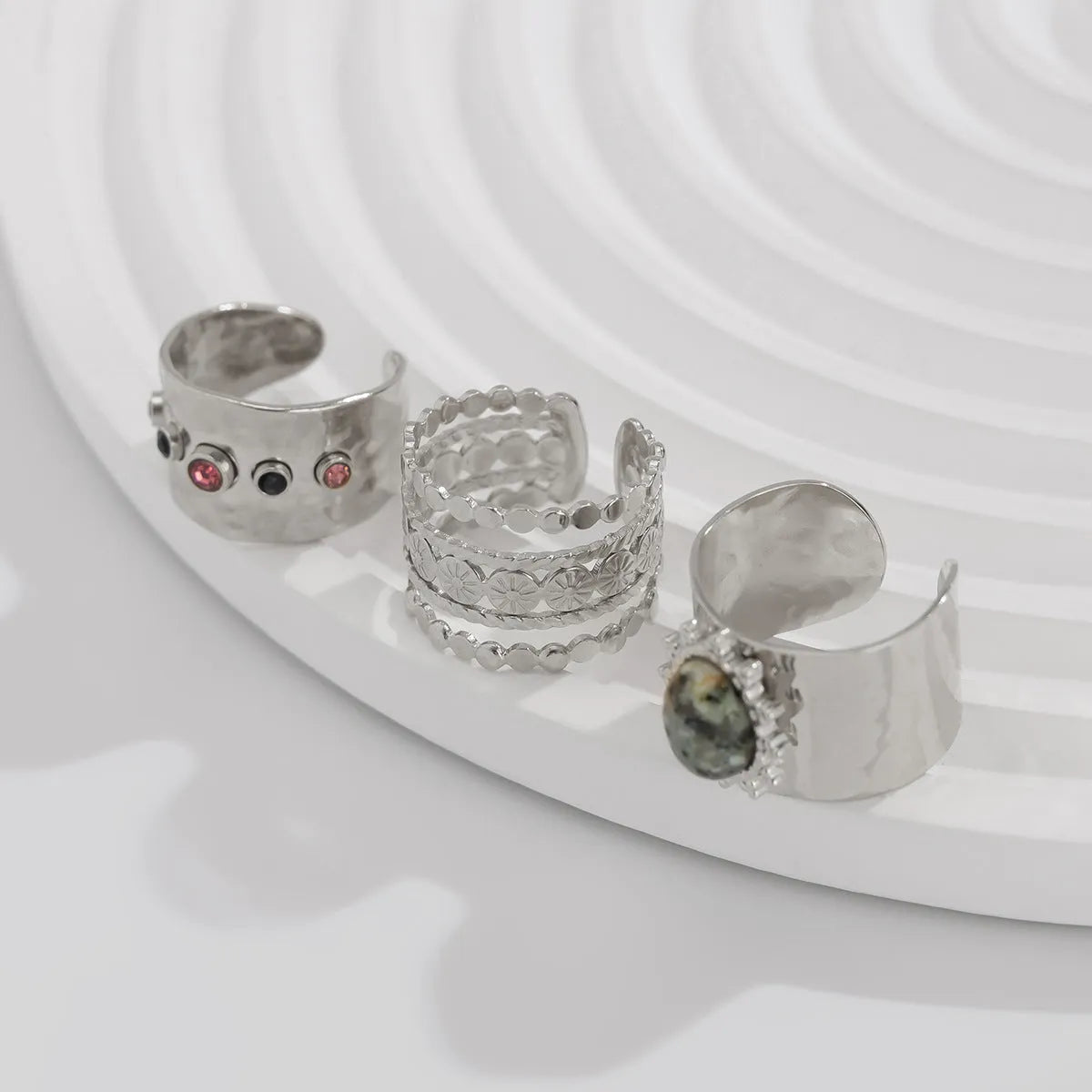 European and American retro micro-inlaid wide face ring set for women in light gold, open mouth alloy construction