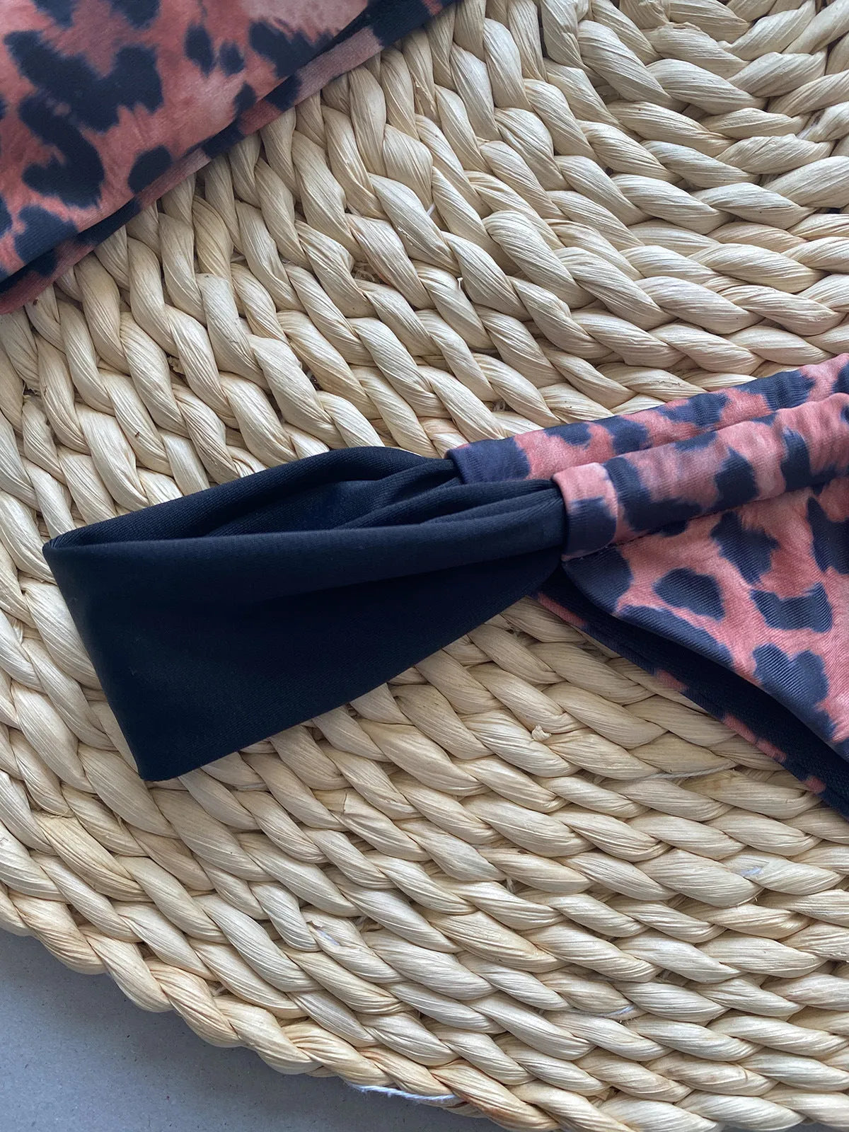 Bikini leopard print tube top split women's suit set in C3534 black or leopard print