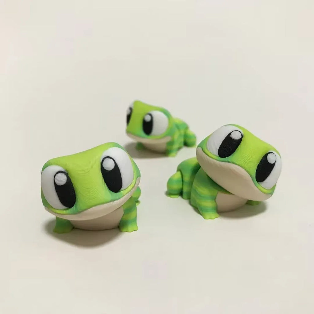 Keroppi small animal decoration model in green PLA plastic, compact figurine for desktop display
