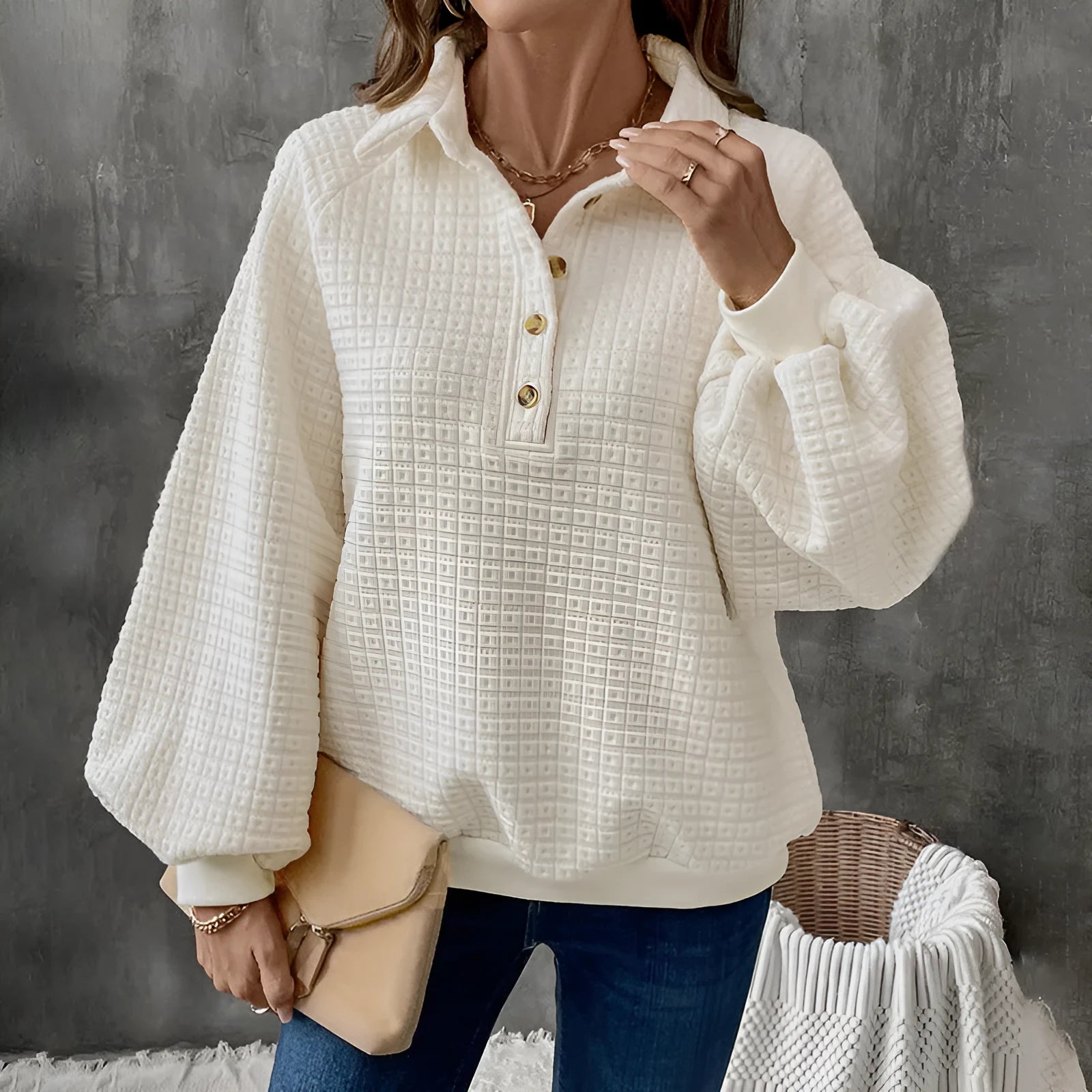 Women's polo collar thickened polyester sweater in solid colour with long sleeves