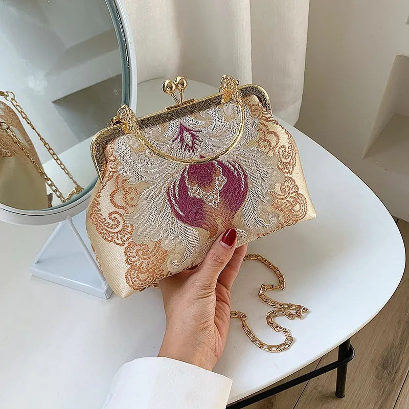 Chinese style embroidery cheongsam shell-shaped handbag in polyester with zipper changing compartment