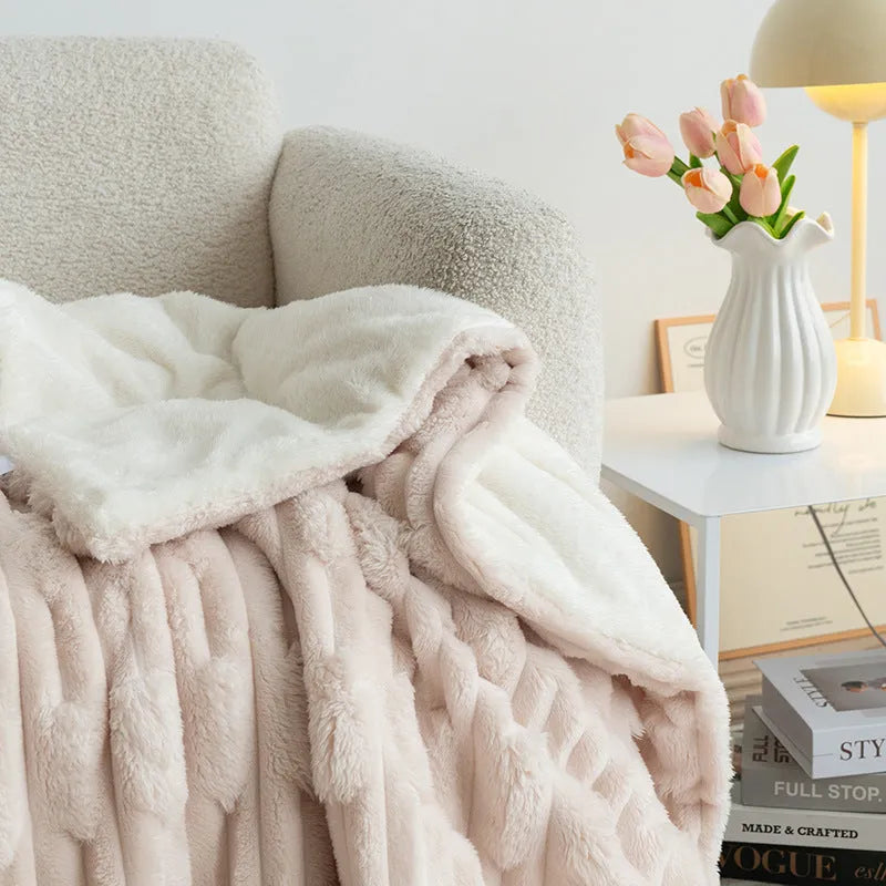 Rabbit Bejirog flange blanket in solid colour, polyester fibre, lightweight nap cover for air conditioning