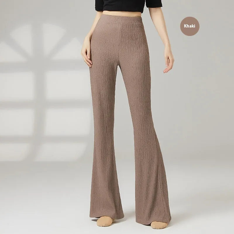 Women's classical dance practice trousers in polyester fabric showing solid colour design for body training