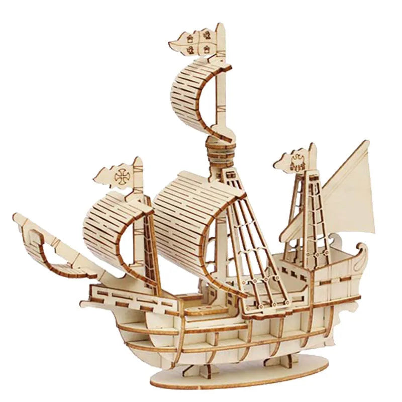 Wooden assembled model ship 17 x 21cm in Pirate Ship design for teenager room display